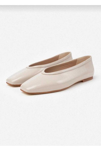 OCHRE Soft Wrinkled Matte Vegan Leather Blunt Toe Flat Sole Women's Ballerinas