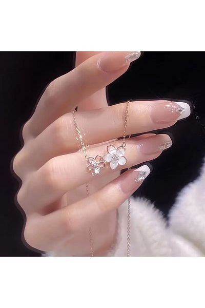FASHİON JEWELRY قلادة بوجيتيري بلون ذهبي وردي مع تصميم زهرة وحجر لامع
