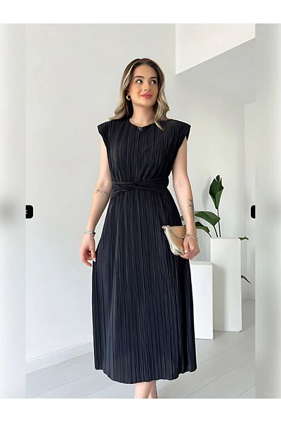 Zoe Zoe Pleated Daniel Dress with Waist Detail