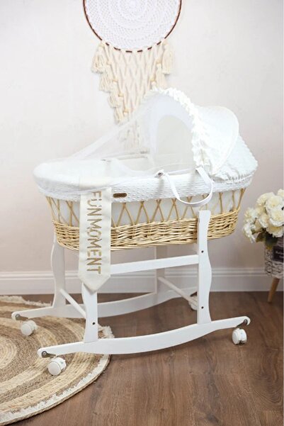 Fun Moment مهد مواليد (سلة موسى) لون سكري + قاعدة