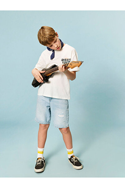 LC Waikiki شورت جينز للأولاد من إنديجو مع حزام خصر قابل للتعديل ومطاطي