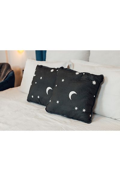 Coneltex "Moon and Stars" quilted pillow Coneltex, 40 x 40 cm, square, siliconized fiber filling, dark gray
