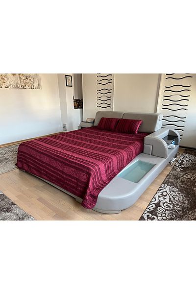 Coneltex Decorative and protective bedspread CreponTex by Coneltex, 220 x 240 cm, double bed, red color