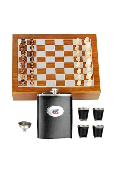 Dekorasyon Idea Set cadou ANGMAD: joc de șah, ploscă 250ml, 4 pahare, pâlnie, inox și piele ecologică neagră