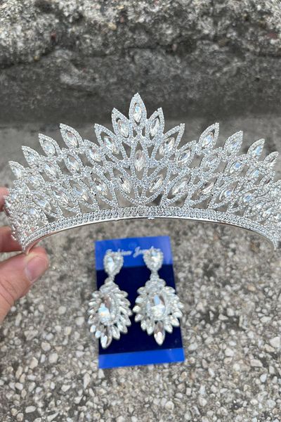 Hobigram Alexa Silver Bridal Henna Crown Special Occasion Accessory Women's Crown and Wide Shuttle Earrings Set