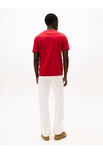 Tommy Hilfiger Tommy Hilfiger Men Medium Red Essential Solid Pocket Short Sleeve T-Shirt