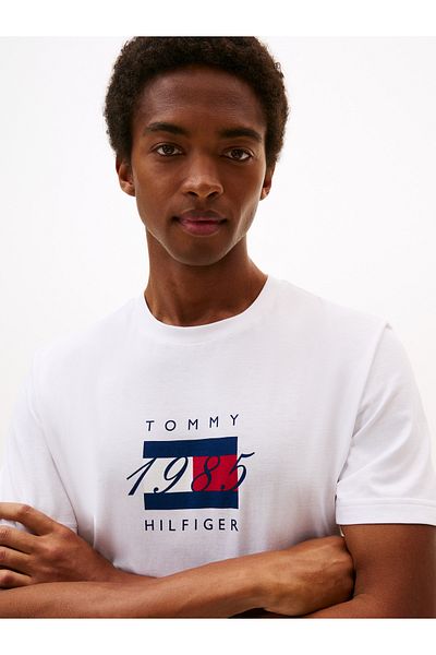 Tommy Hilfiger Men White Linear Flag Graphic Short Sleeve T-Shirt