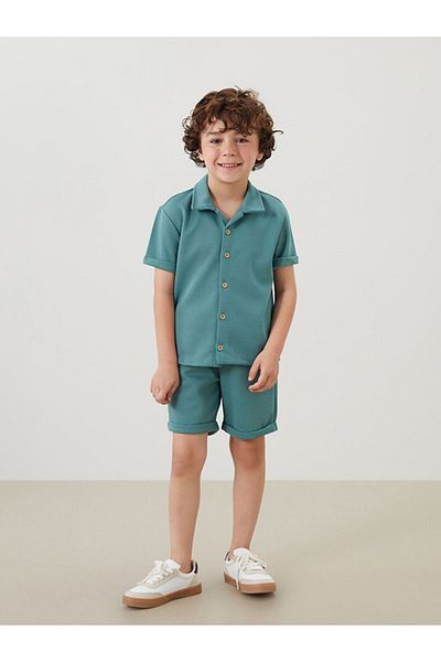 LC Waikiki Resort Collar Basic Shirt and Shorts 2-Piece