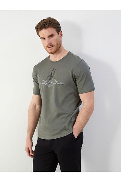 LC Waikiki New Season Crew Neck εμπριμέ χτενισμένο βαμβακερό ανδρικό Tisort - S5FA35Z8