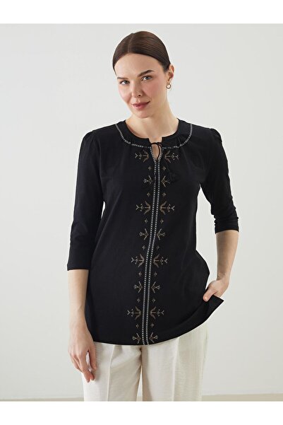 LC Waikiki بلوزة نسائية سوداء ذات ياقة مربوطة