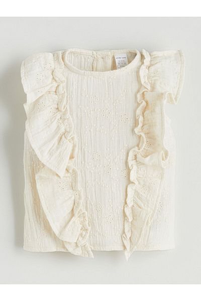 LC Waikiki Muslin Ruffled Baby Girl Blouse and Shorts 2-Piece