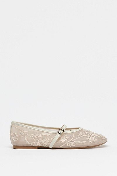 StWenn White Mesh Embroidery and Bead Detailed Round Toe Luxury Women's Ballerinas