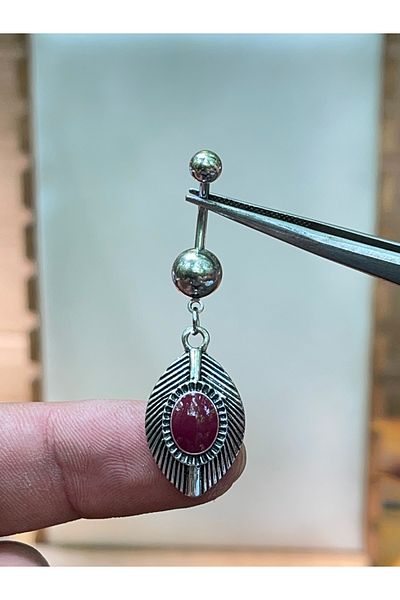 Rupen Kraft 316 L Surgical Steel Embroidered Burgundy Stone Belly Button Piercing