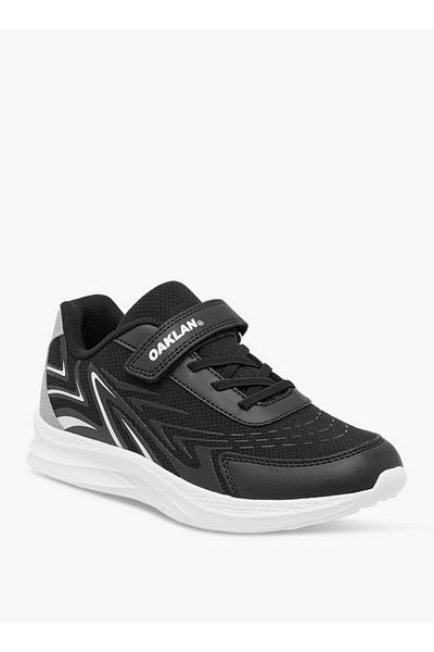 Oaklan by Shoexpress Boys Panelled Sports Shoes with Hook and Loop Closure