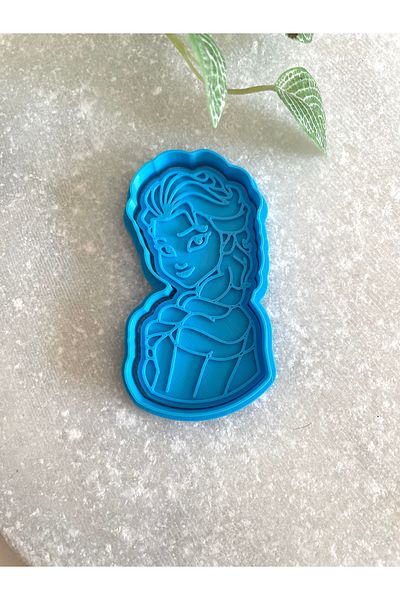 By Selen Suyolcu Elsa Cookie Stamp and Cutter