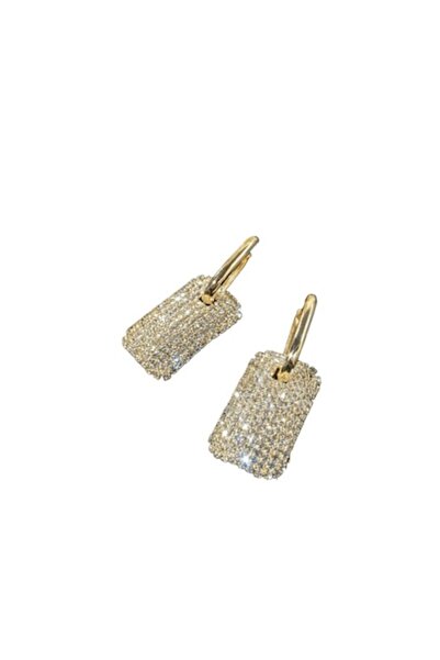 The Casius. Cercei pătrați cu culoare aurie de la The Casius