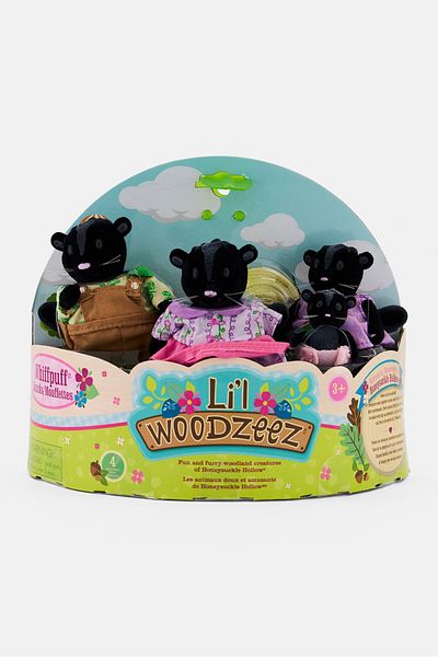 Li'l Woodzeez Whiffpuff Shinks Family With Story Book