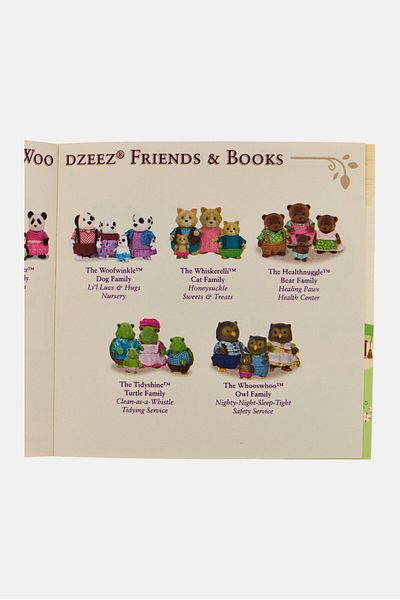 Li'l Woodzeez Whiffpuff Shinks Family With Story Book
