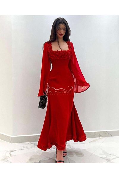 ALANOOD FASHION Queen Capelli's Red Floral Dress: A Luxurious and Elegant Barbie Sweater Design