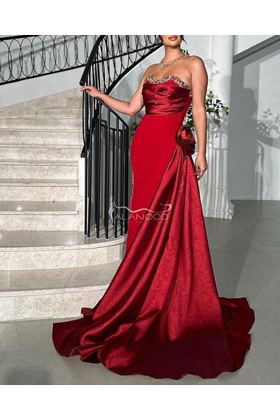 ALANOOD FASHION Gram dress in shiny and matte red with stretch fabric