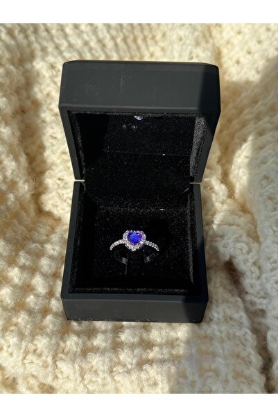 Aşkın İncisi خاتم علاقة جادة لامعة على شكل قلب أرجواني فولاذي في صندوق مضيء، هدية للحبيب لا تسبب التآكل