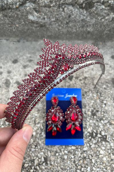 Hobigram Daniela Burgundy Bridal Henna Crown Special Occasion Accessory Women's Crown and Three Shuttle Earrings Set
