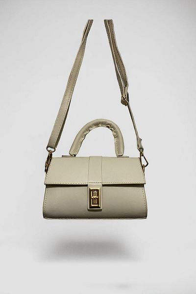 FHD BAGS Geantă de damă model cutie cu capac de blocare aurie
