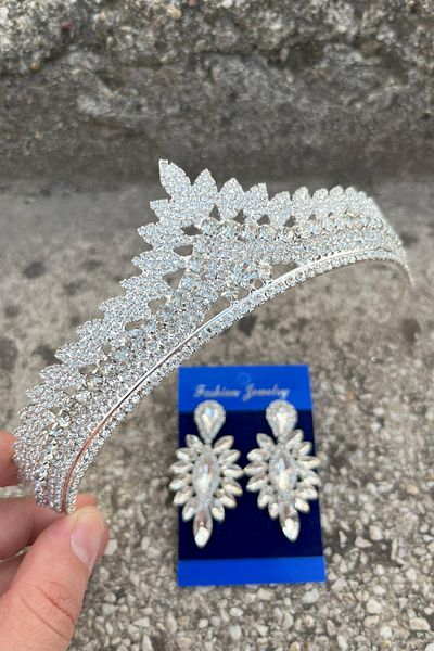 Hobigram Daniela Silver Bridal Henna Crown Special Occasion Accessory Women's Crown and Thin Shuttle Earring Set