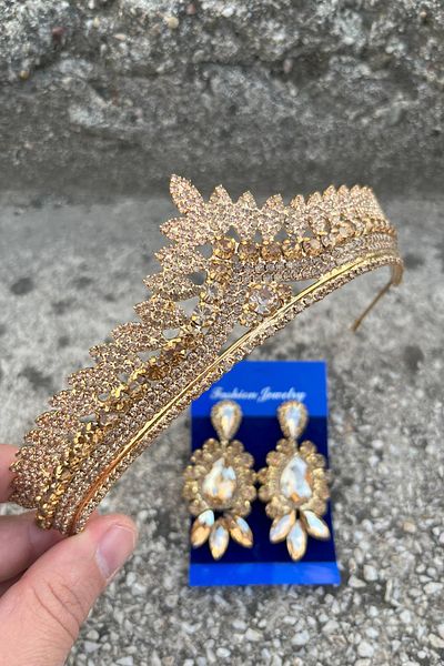 Hobigram Daniela Gold Bridal Henna Crown Special Occasion Accessory Women's Crown and Three Shuttle Earrings Set
