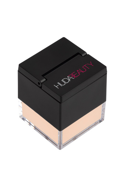 Huda Beauty Sabitleyici Pudra Uzun ömürlü, havadar bir cilt