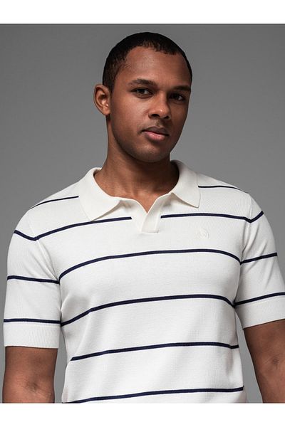 OMBRE Herren-Poloshirt aus Viskose mit horizontalen Streifen - Weiß und Marineblau V2 OM-POSS-0145 L