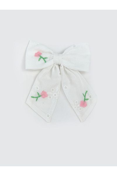 LC Waikiki White Flower Embroidered Baby Girl Buckle