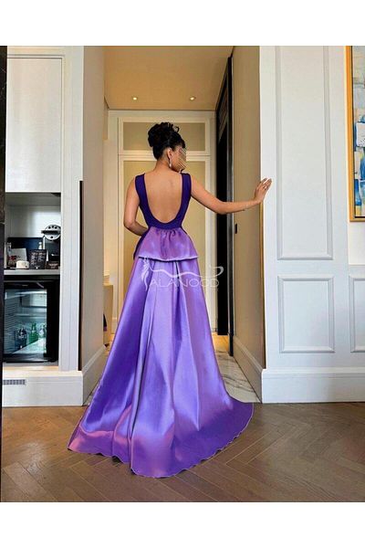 ALANOOD FASHION Lavender crepe and mikado dress with a long train and luxurious elegance