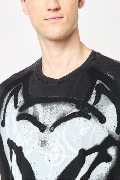 Givenchy Men Crew Neck Short Sleeves Graphic Print Oversize T-Shirt, Charcoal