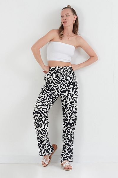 Fulla Moda Patterned Wrinkled Fabric Wide Leg Trousers