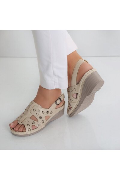 Botinelli Sandale bej cu platformă pentru femei, din piele Darosa, culoarea 36