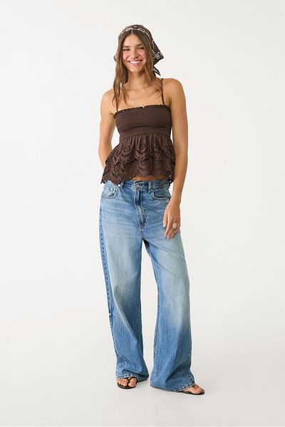 Stradivarius Embroidered ruffled top