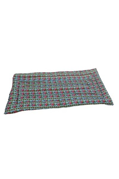 Generic Cotton sleeping blanket for camps and rest houses, soft to the touch, made of high-quality materials