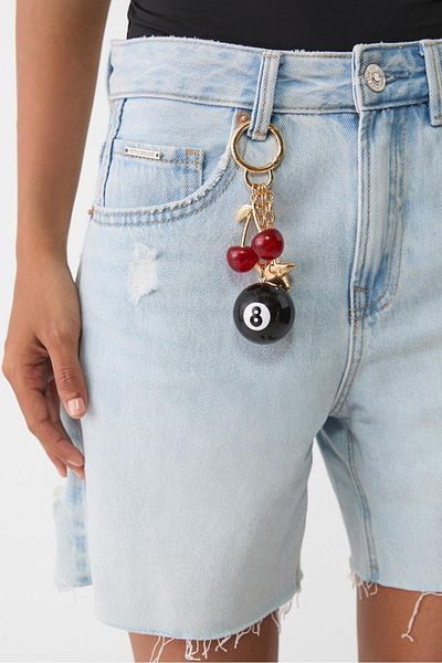 Stradivarius Number 8 charm key ring