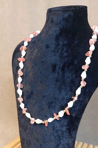 Uretti - Özlem 9422 6787 Handmade Seashell and Strawberry Quartz Stone Necklace