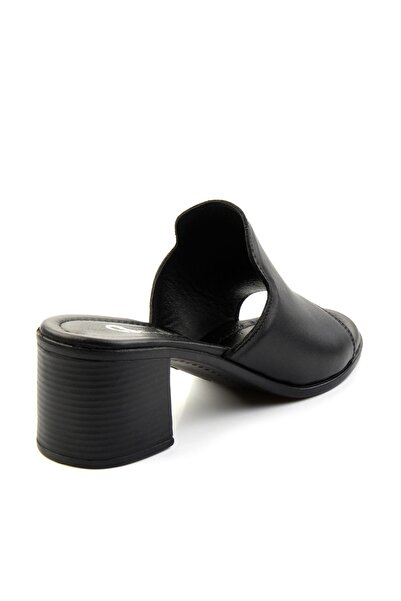 Bambi Siyah Leather Kadın Terlik K04040012203