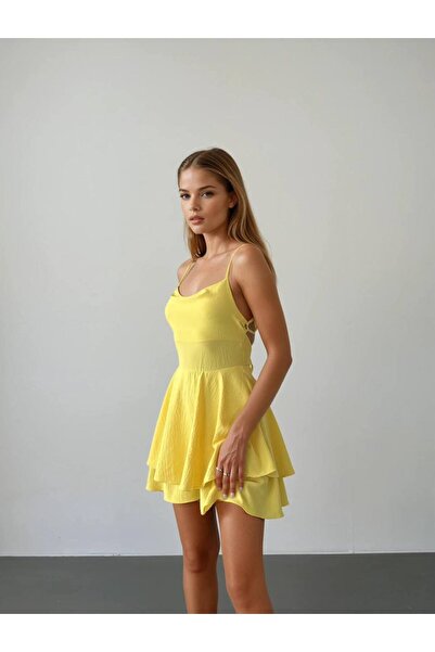 Miss Beyoğlu Lili belden ip bağlamalı full likralı kumaş şortlu kısa tulum