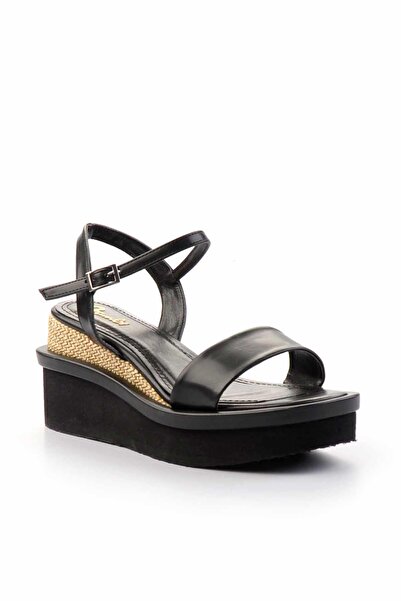 Bambi Dámské černé sandály K05188207109