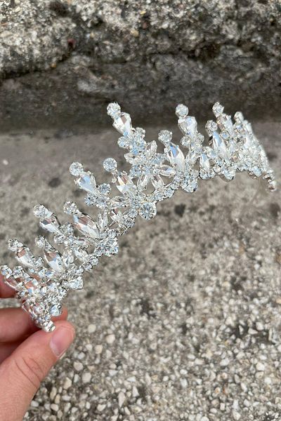 Hobigram Elvira Silver Bridal Henna Crown Special Occasion Accessory Women's Crown Hair Accessory – Crown, Crystal Stone