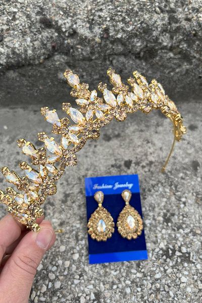 Hobigram Elvira Gold Bridal Henna Crown Special Occasion Accessory Women's Crown and Drop Shuttle Earrings Set