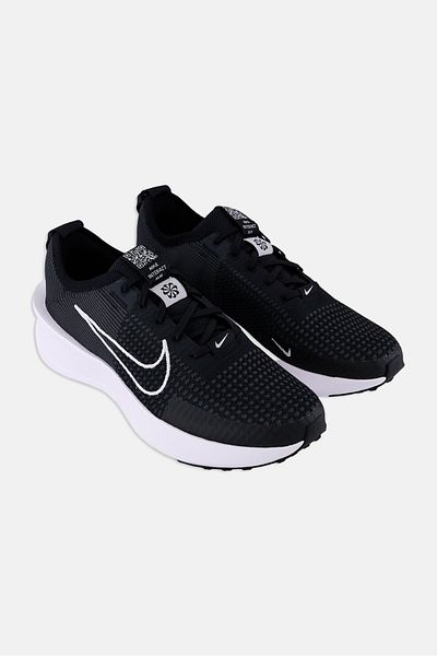 Nike حذاء جري Interact Run برباط للرجال، أسود