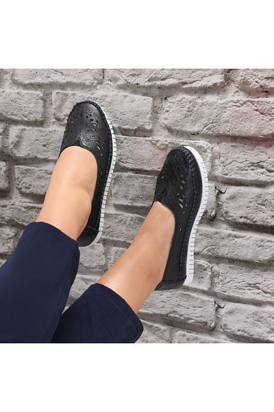 MODA STİL Women's casual shoes Black made of natural leather Iliana, 39
