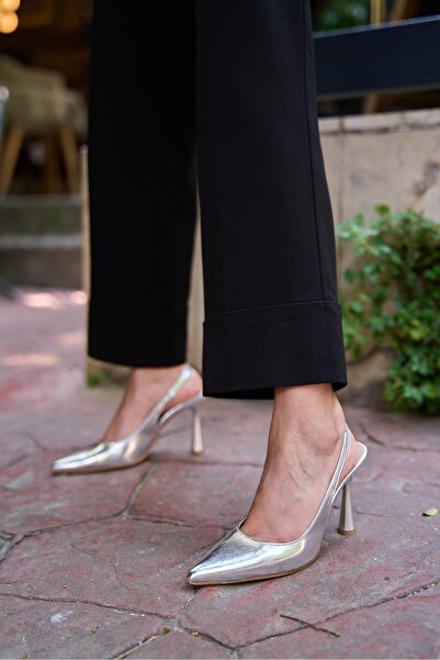 kalyoncu moda Berry Arkası Açık Önü Kapalı Gümüş Renkli Kadın Topuklu Ayakkabı