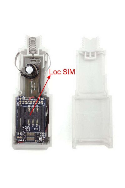 Minitechnics GSM Microphone with Voice Activation in Car Charger 579IMGSB301CA