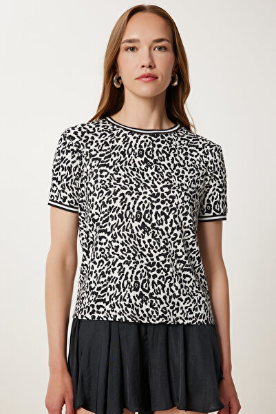 Happiness İstanbul Women's Ecru Black Patterned Flexible Knitted Blouse Tp00078